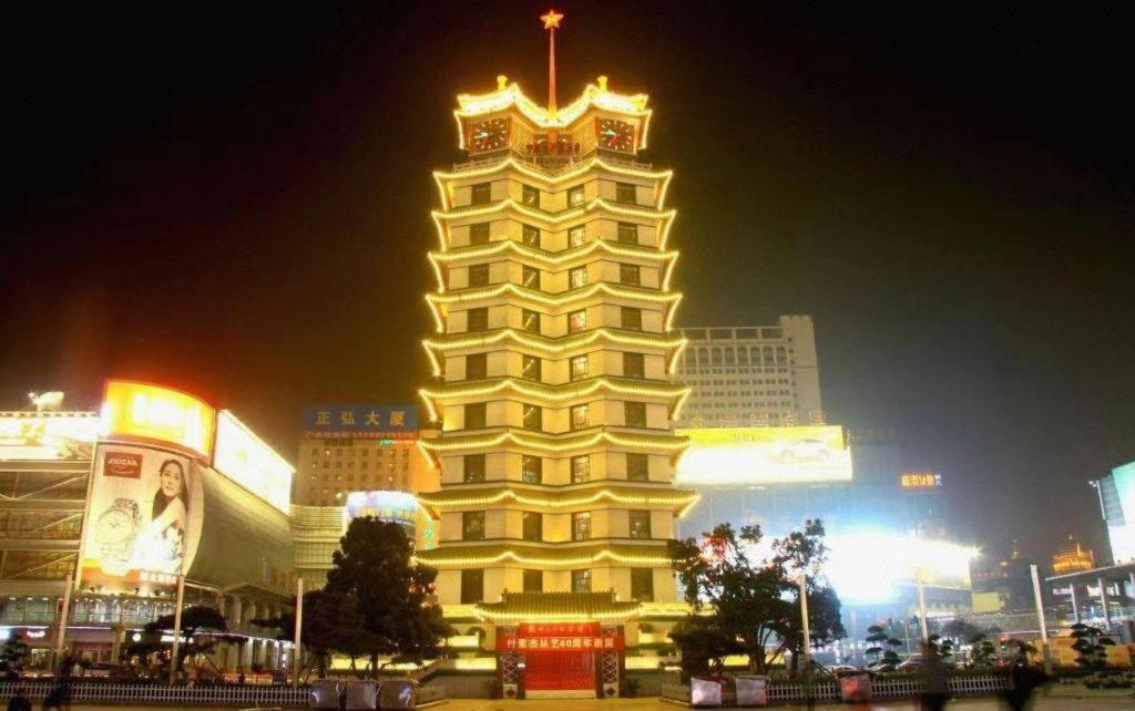 Jinjiang Inn Zhengzhou Railway Station Erqi Square Metro Station Exterior foto